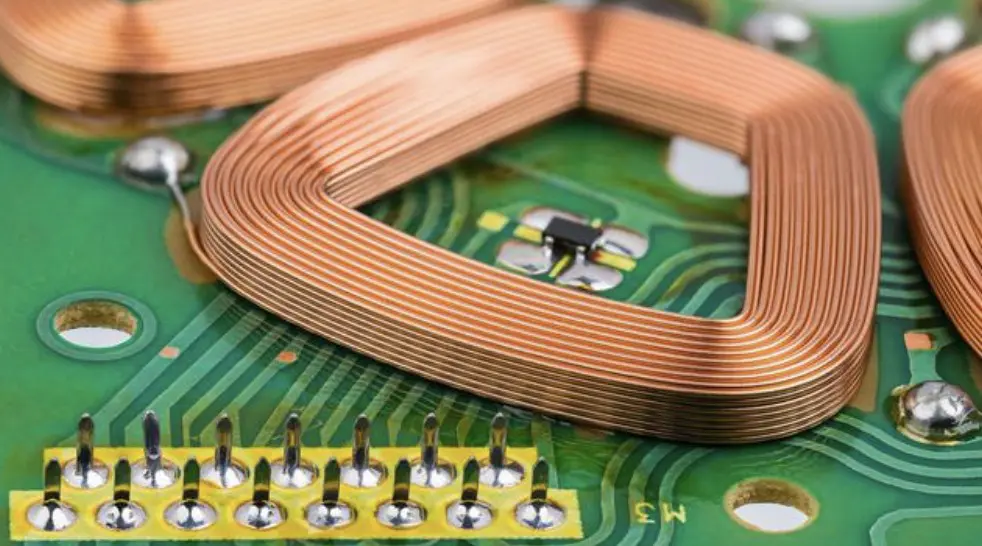 Por que a laminadora de fio eletromagnético é essencial para a produção moderna de fio?